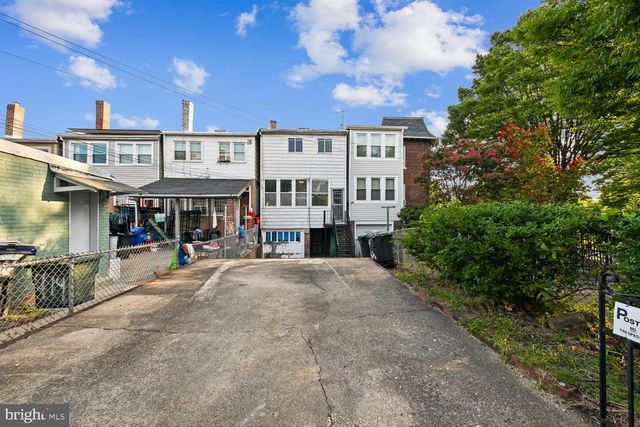 412 GALLATIN ST NW, Washington, DC 20011