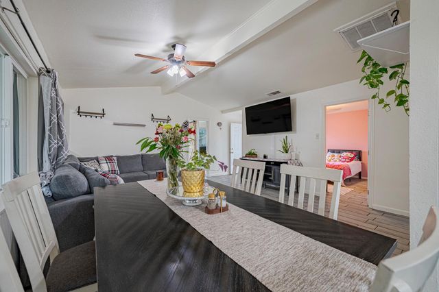 1595 E 26th St, Merced, CA 95340