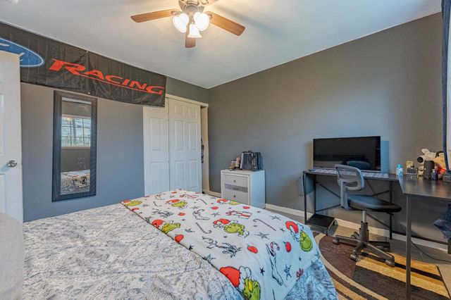 1595 E 26th St, Merced, CA 95340