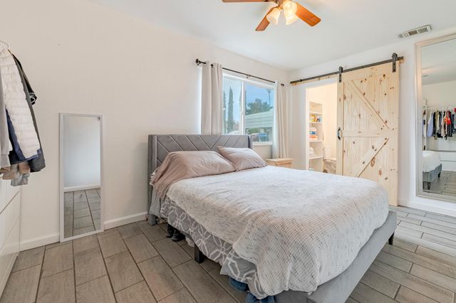 1595 E 26th St, Merced, CA 95340