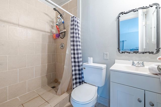 1595 E 26th St, Merced, CA 95340