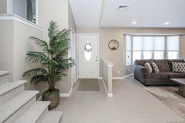 129 Stephen Street, Levittown, NY 11756