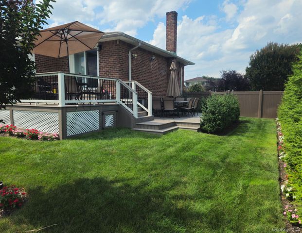 129 Stephen Street, Levittown, NY 11756