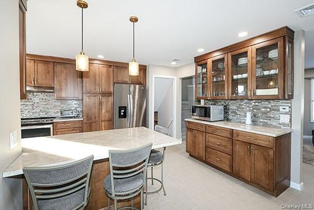 129 Stephen Street, Levittown, NY 11756