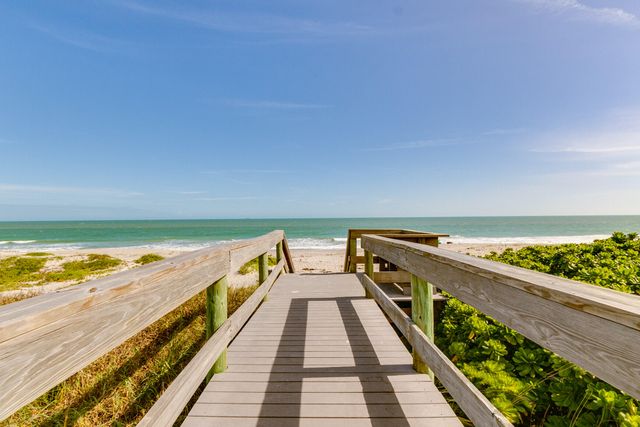 50 11th Avenue 302, Indialantic, FL 32903