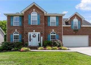 7633 Cool Breeze Rd, Knoxville, TN 37938