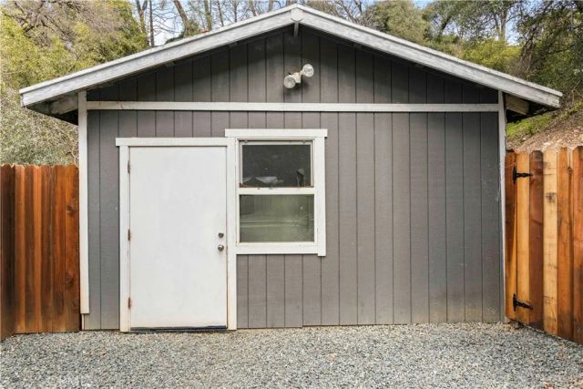 7092 Sonja Lu, Lucerne, CA 95458