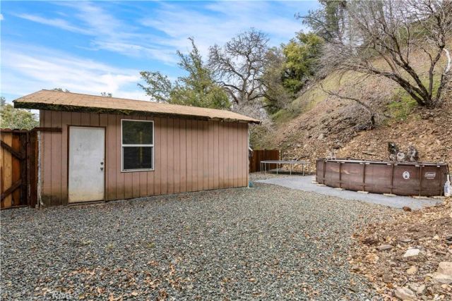 7092 Sonja Lu, Lucerne, CA 95458