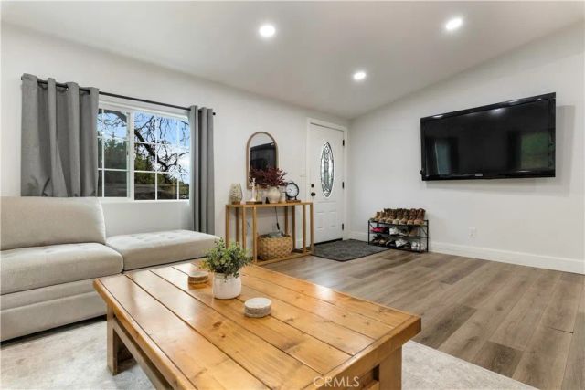 7092 Sonja Lu, Lucerne, CA 95458