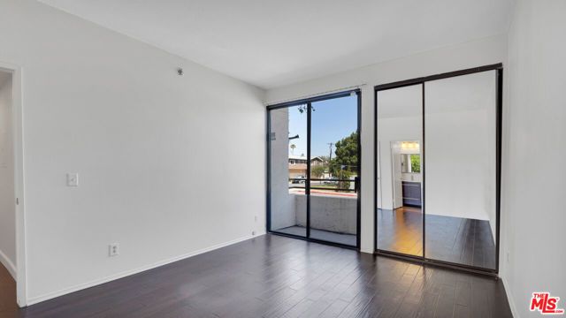 13920 Moorpark Street 106, Sherman Oaks, CA 91423