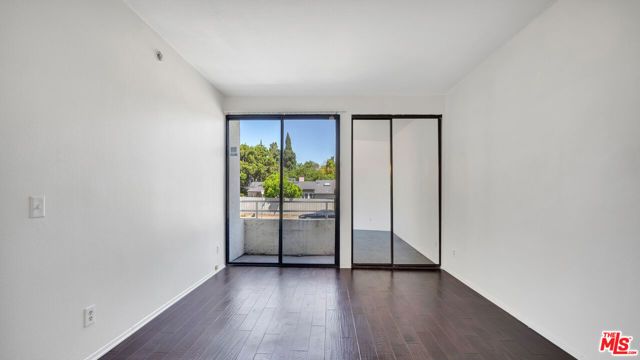 13920 Moorpark Street 106, Sherman Oaks, CA 91423