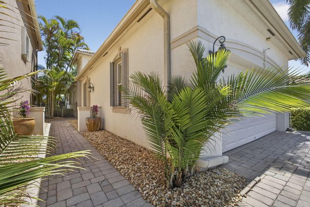171 Isle Verde Way, Palm Beach Gardens, FL 33418