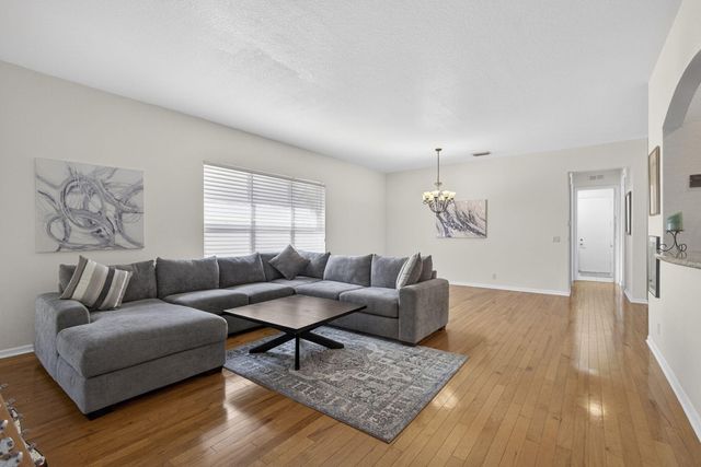 171 Isle Verde Way, Palm Beach Gardens, FL 33418