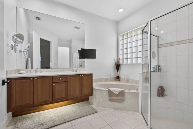 171 Isle Verde Way, Palm Beach Gardens, FL 33418