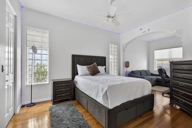 171 Isle Verde Way, Palm Beach Gardens, FL 33418