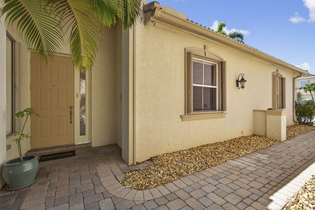 171 Isle Verde Way, Palm Beach Gardens, FL 33418