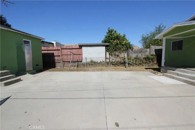 1052 S Herbert, East Los Angeles, CA 90023