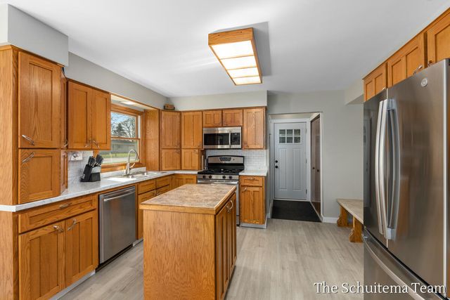 6353 120th Avenue, Holland, MI 49424