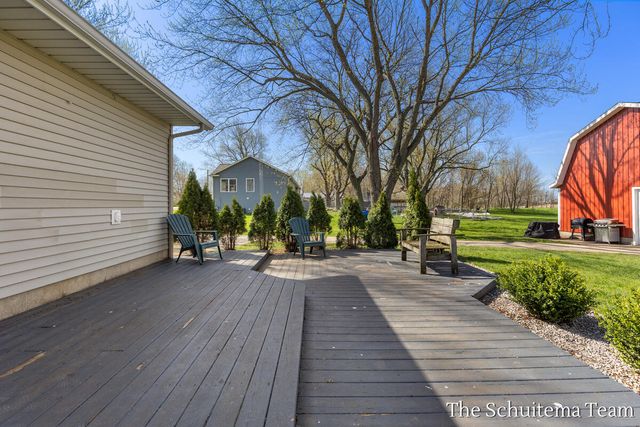6353 120th Avenue, Holland, MI 49424