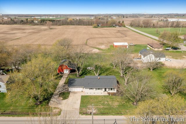 6353 120th Avenue, Holland, MI 49424