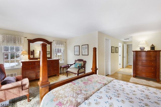 42 Washington Valley Rd, Mendham Twp., NJ 07960