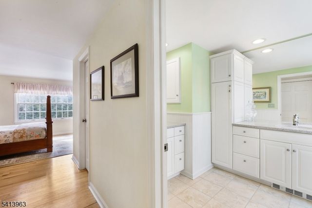 42 Washington Valley Rd, Mendham Twp., NJ 07960