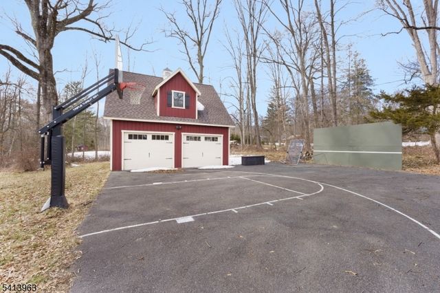 42 Washington Valley Rd, Mendham Twp., NJ 07960