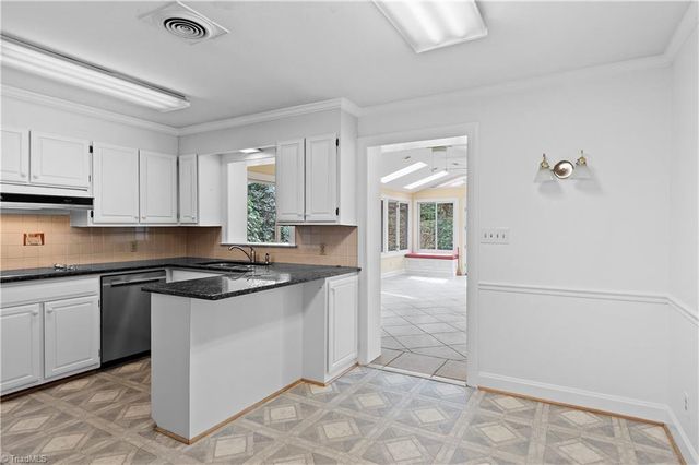 3116 Burkeshore Road, Winston-salem, NC 27106