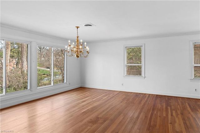 3116 Burkeshore Road, Winston-salem, NC 27106