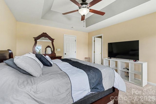 6711 Tanners Creek Drive, Huntersville, NC 28078