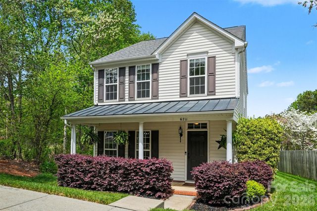 6711 Tanners Creek Drive, Huntersville, NC 28078