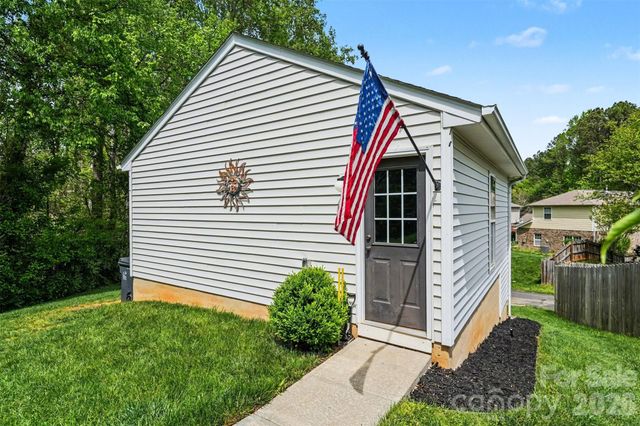 6711 Tanners Creek Drive, Huntersville, NC 28078