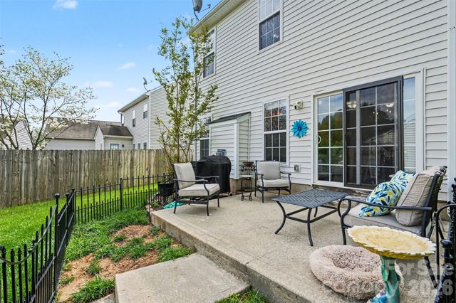 6711 Tanners Creek Drive, Huntersville, NC 28078