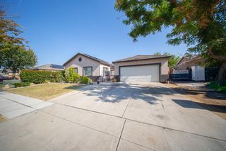 152 N Shelly Avenue, Fresno, CA 93727