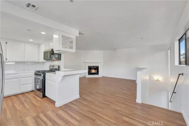 609 E Phillips, Pomona, CA 91766
