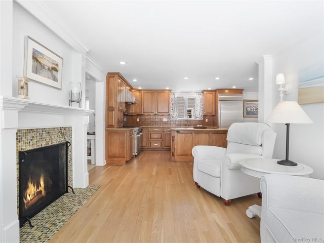 32 Bauer Place Extension, Call Listing Agent, CT 06880