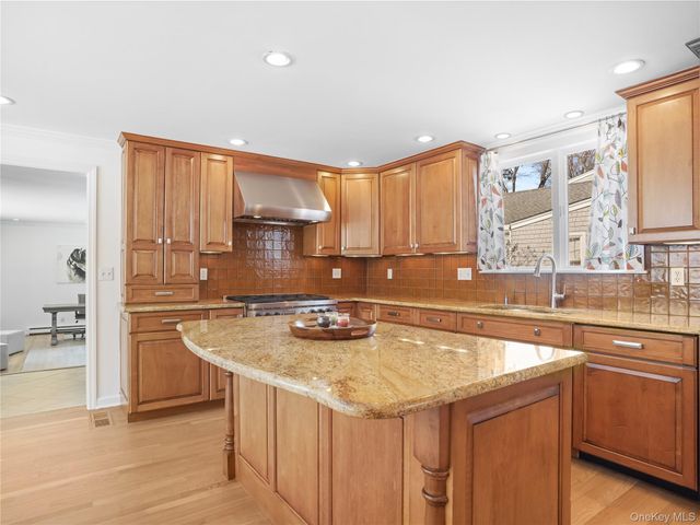 32 Bauer Place Extension, Call Listing Agent, CT 06880