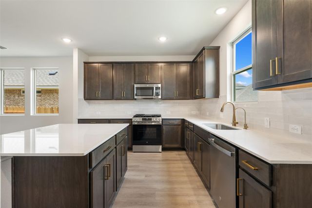 321 Possumhaw LN, San Marcos, TX 78666
