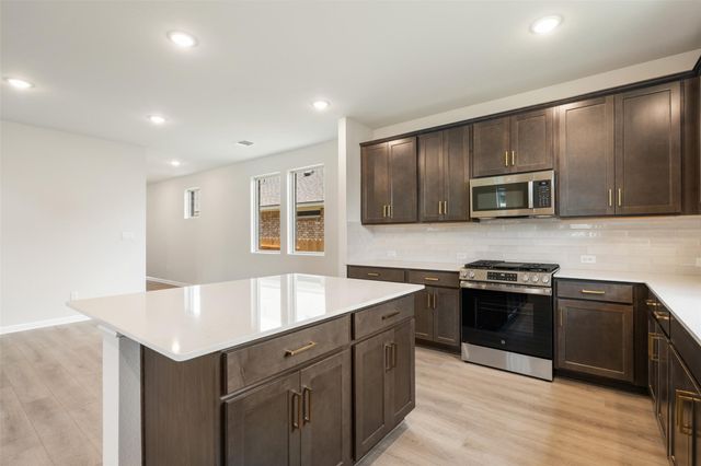 321 Possumhaw LN, San Marcos, TX 78666