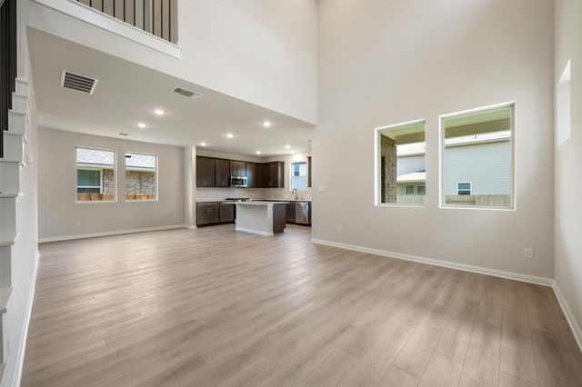 321 Possumhaw LN, San Marcos, TX 78666