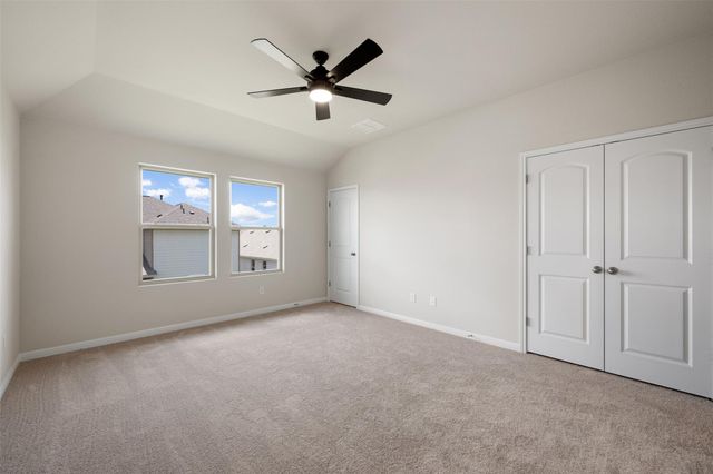321 Possumhaw LN, San Marcos, TX 78666