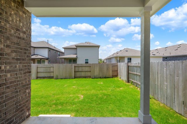 321 Possumhaw LN, San Marcos, TX 78666