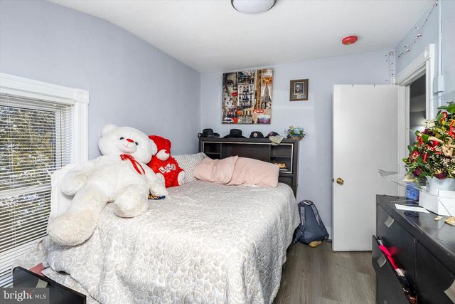 6-8 S GREENWOOD AVE, Hopewell, NJ 08525