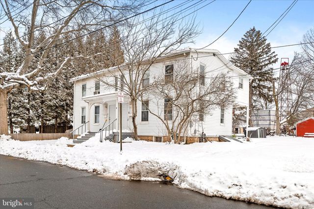 6-8 S GREENWOOD AVE, Hopewell, NJ 08525