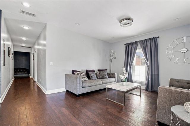 964 Mayson Turner Road NW, Atlanta, GA 30314