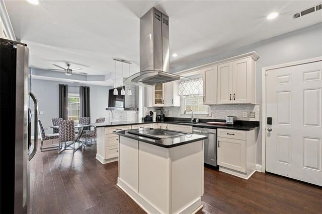 964 Mayson Turner Road NW, Atlanta, GA 30314
