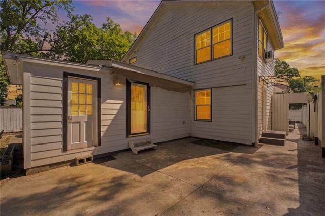 964 Mayson Turner Road NW, Atlanta, GA 30314
