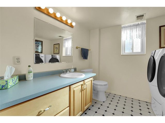 7275 Quartz St, Arvada, CO 80007