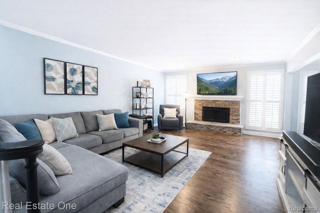 49617 Hamilton Court 28, Shelby Charter Township, MI 48315