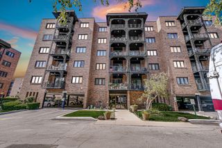 9332 Landings Lane 603, Des Plaines, IL 60016